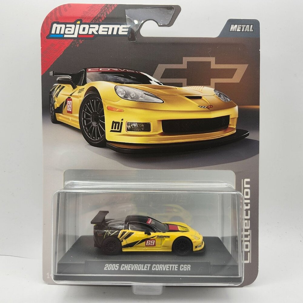 Majorette Collection 2005 Chevrolet Corvette C6R Yellow 1:64 With Acrylic Case